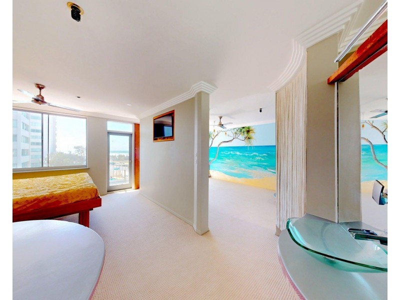 25/120 The Esplanade, Surfers Paradise QLD 4217