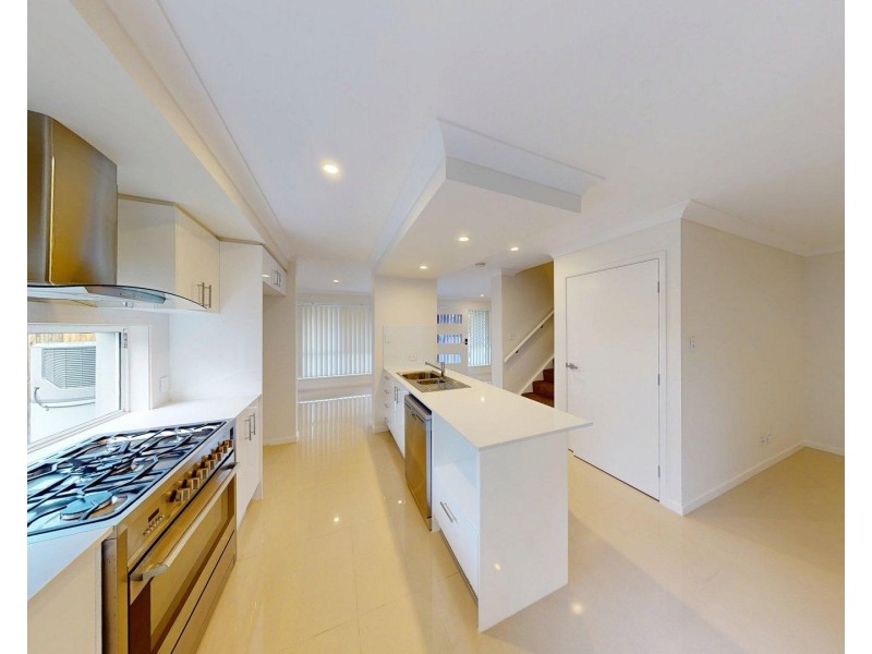 16 Jimna Circuit, White Rock QLD 4306