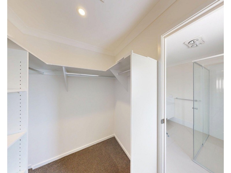 16 Jimna Circuit, White Rock QLD 4306