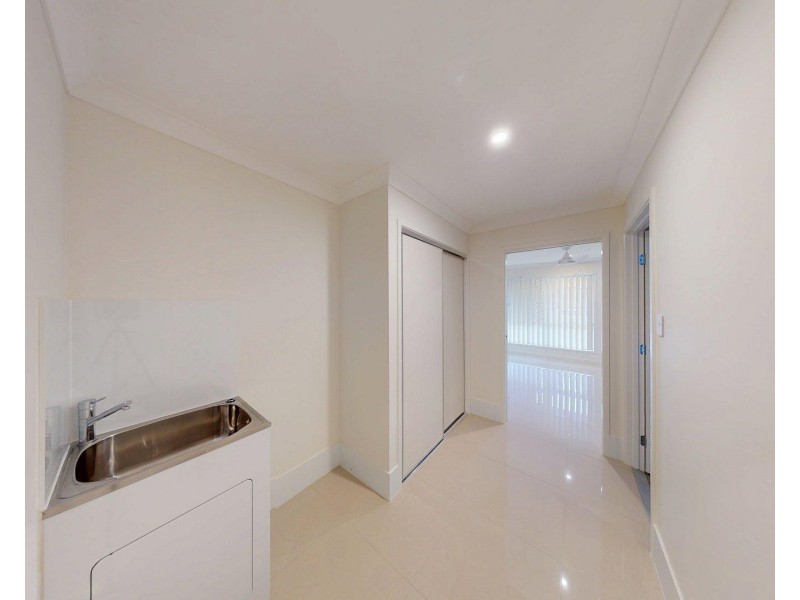 16 Jimna Circuit, White Rock QLD 4306