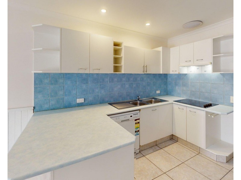 2/2 Columbia Court, Oxenford QLD 4210