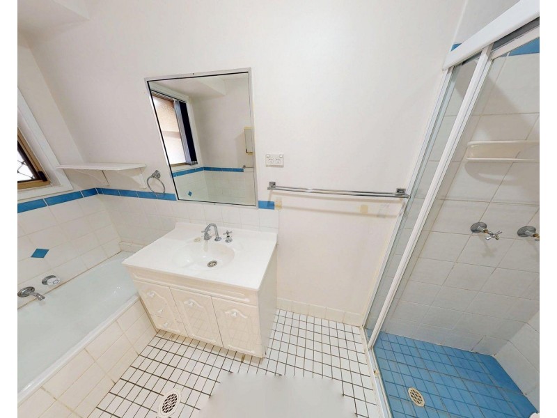 2/2 Columbia Court, Oxenford QLD 4210