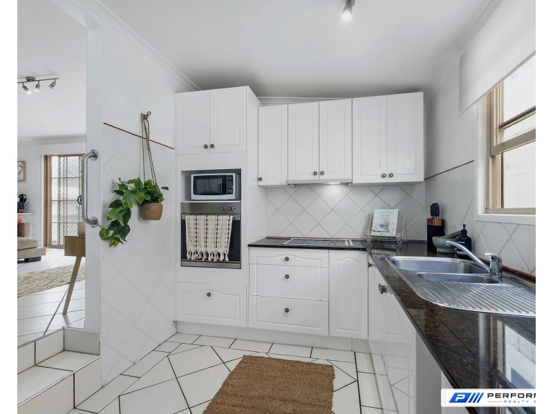 2/6 Francis Street, Mermaid Beach QLD 4218