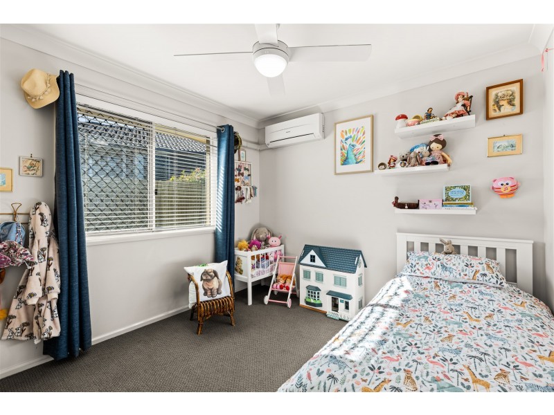 1 Leo Cl, Highfields QLD 4352