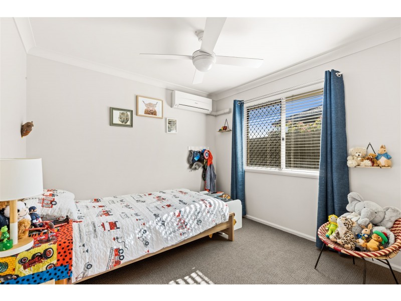 1 Leo Cl, Highfields QLD 4352