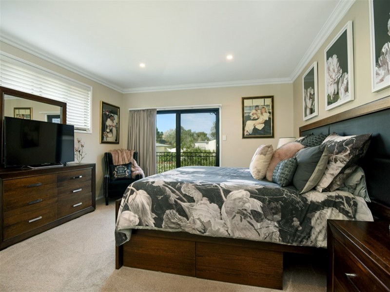 12 Recreation Reserve Road, Highfields QLD 4352