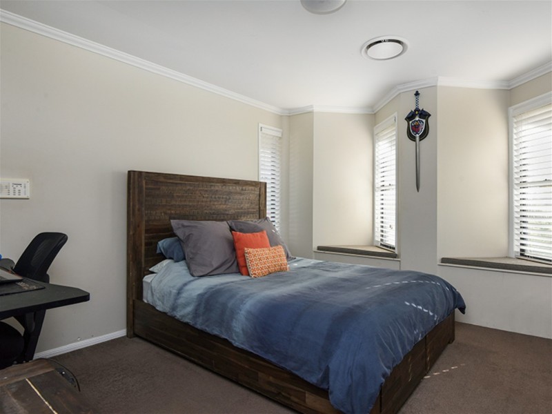 12 Recreation Reserve Road, Highfields QLD 4352