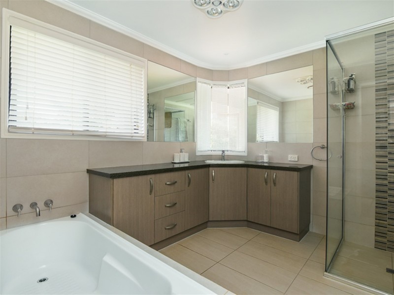 12 Recreation Reserve Road, Highfields QLD 4352