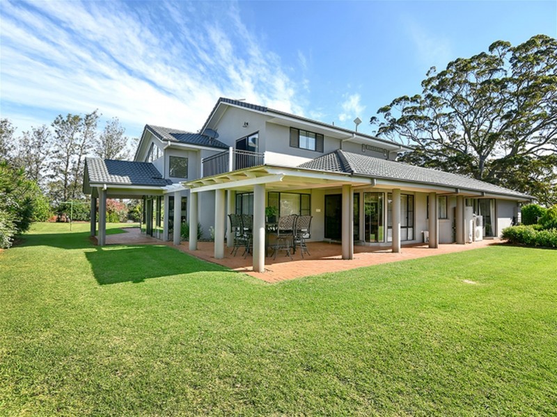 12 Recreation Reserve Road, Highfields QLD 4352