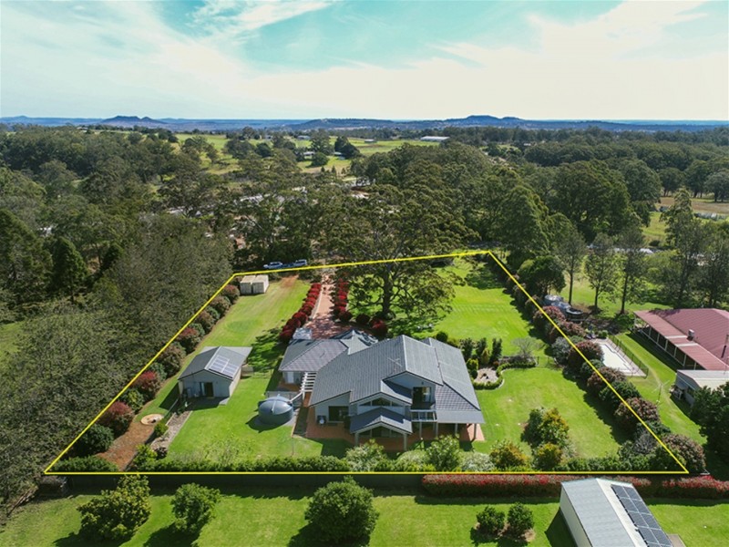 12 Recreation Reserve Road, Highfields QLD 4352