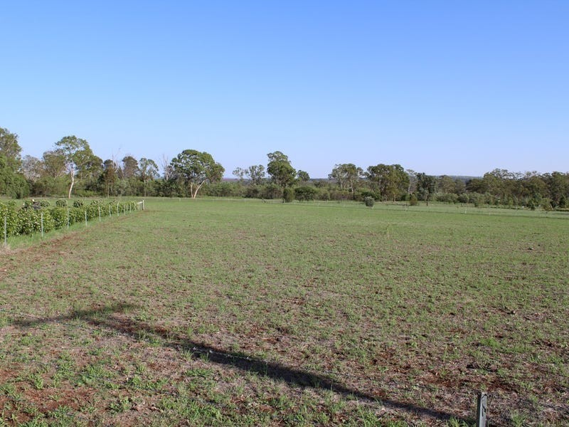 7 Crittenden Road, Kingaroy QLD 4610