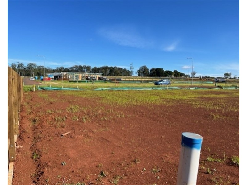 26 Polzin Road, Highfields QLD 4352