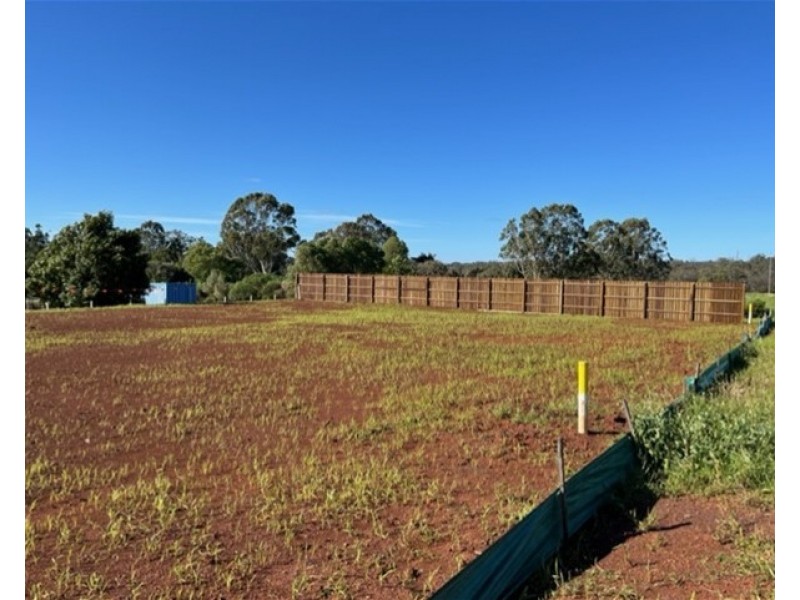 26 Polzin Road, Highfields QLD 4352