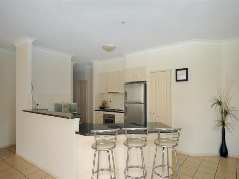 6 Oakdale Place, Highfields QLD 4352