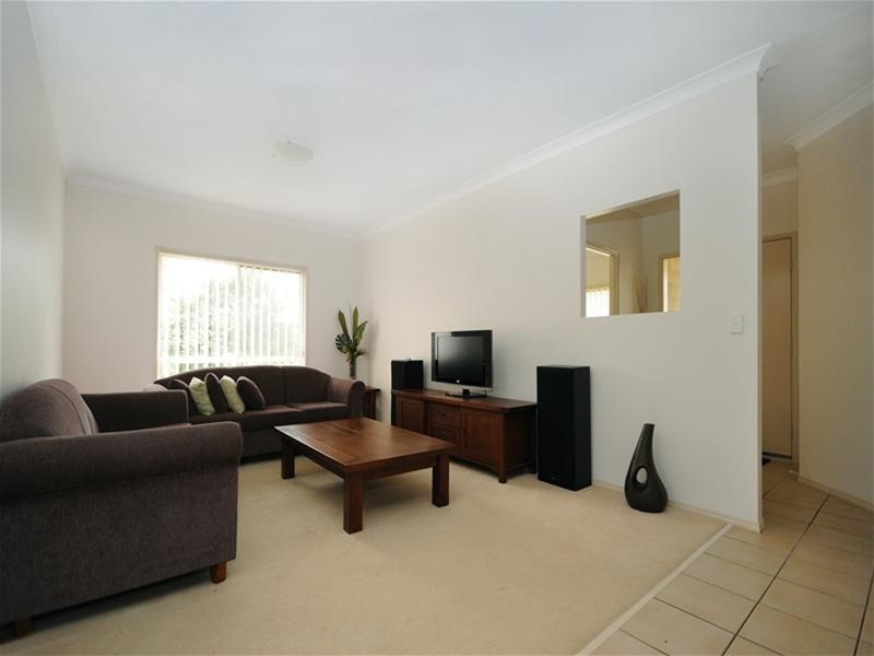 6 Oakdale Place, Highfields QLD 4352