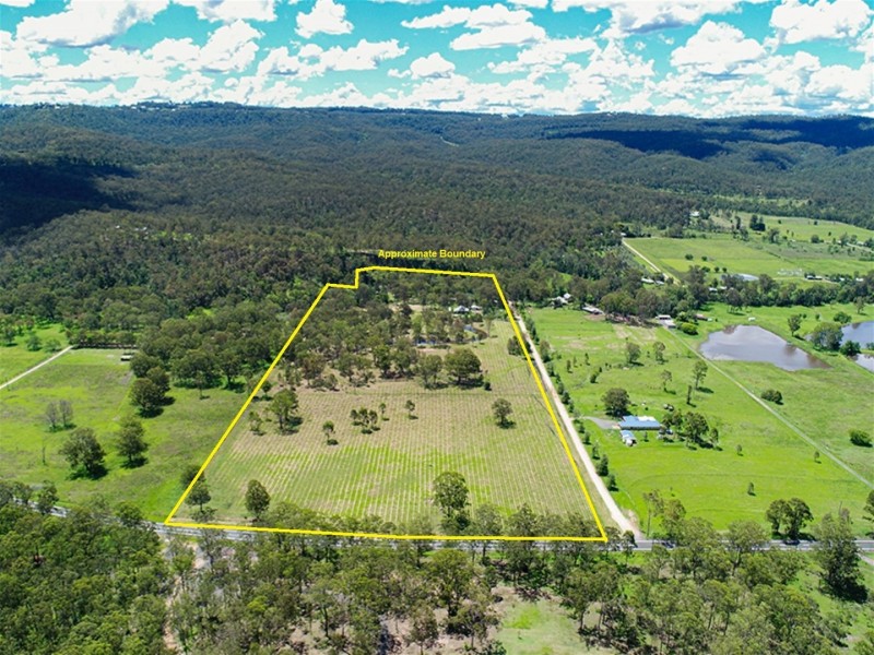 41 Watts Road, Murphys Creek QLD 4352