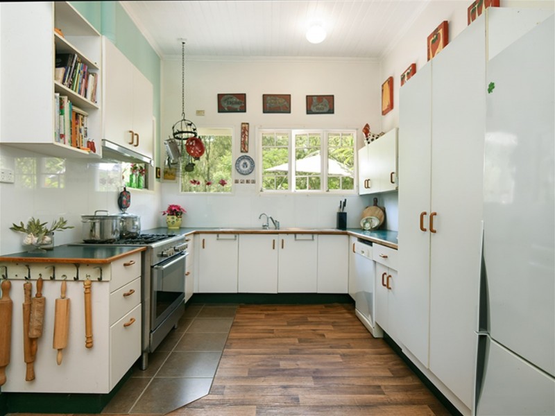 41 Watts Road, Murphys Creek QLD 4352