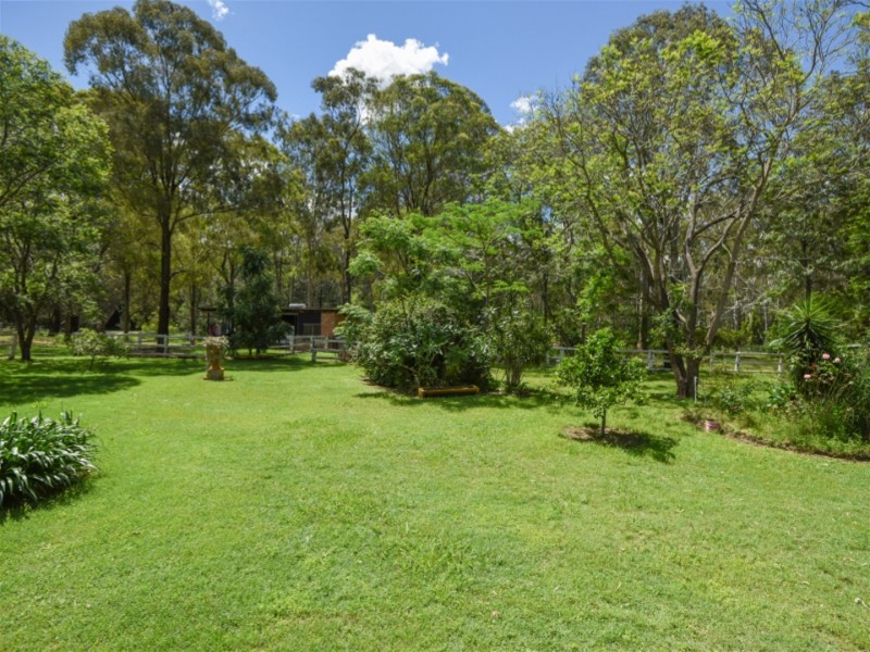 41 Watts Road, Murphys Creek QLD 4352