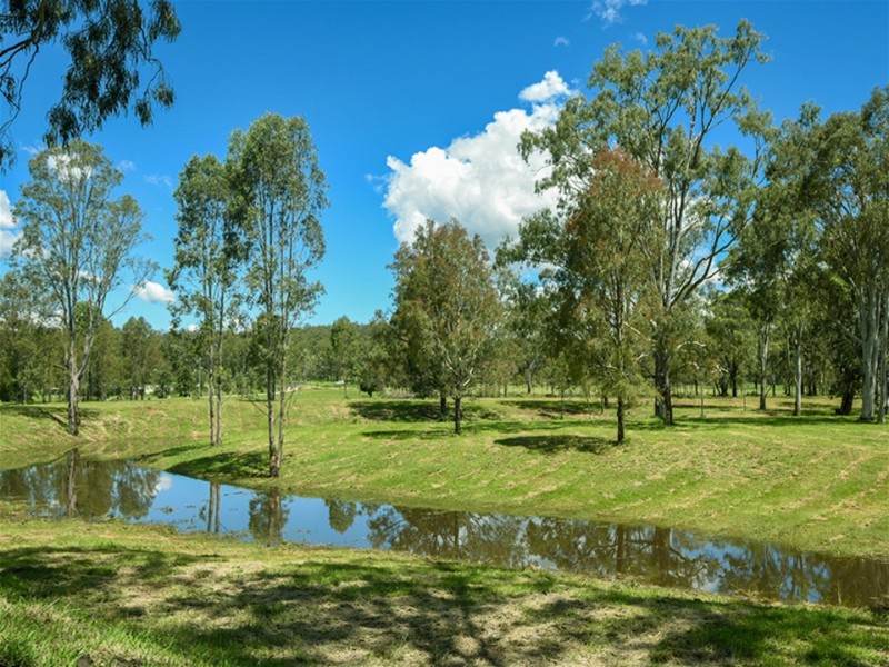 41 Watts Road, Murphys Creek QLD 4352