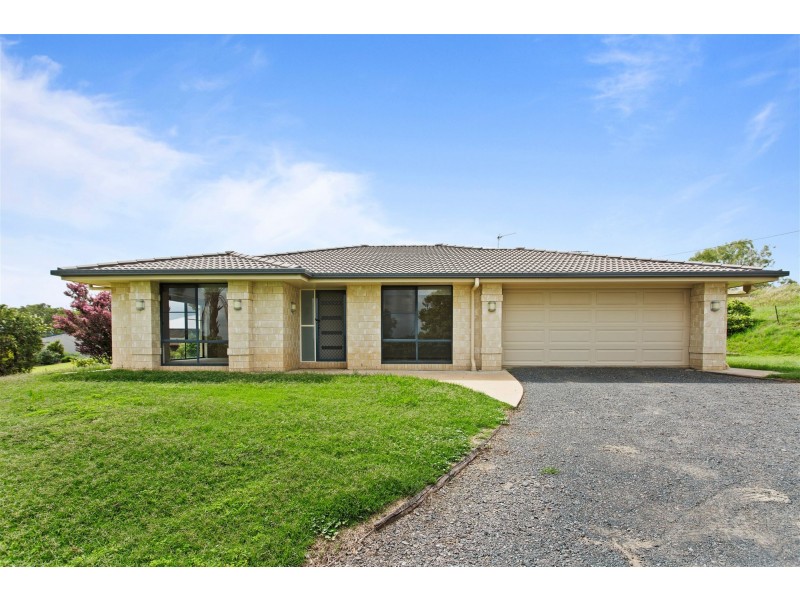 11 Petria Court, Meringandan QLD 4352