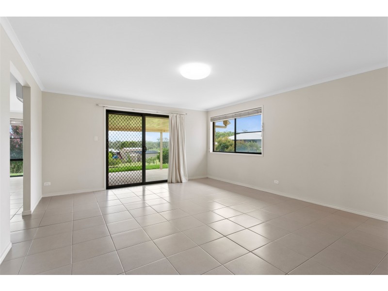 11 Petria Court, Meringandan QLD 4352