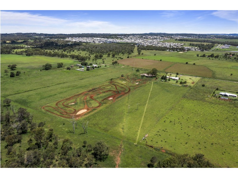 154 Klein Road, Meringandan QLD 4352