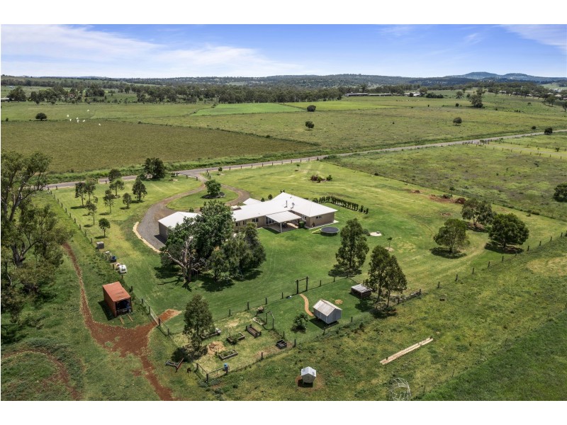154 Klein Road, Meringandan QLD 4352