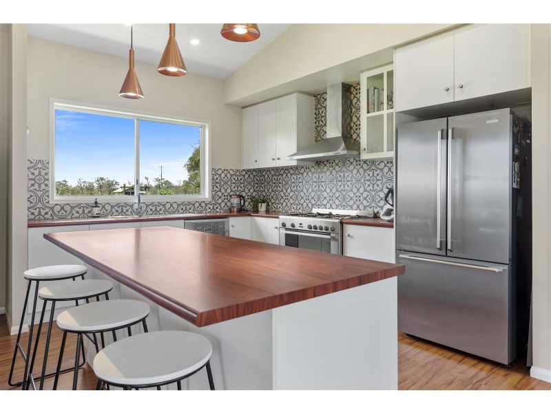 154 Klein Road, Meringandan QLD 4352