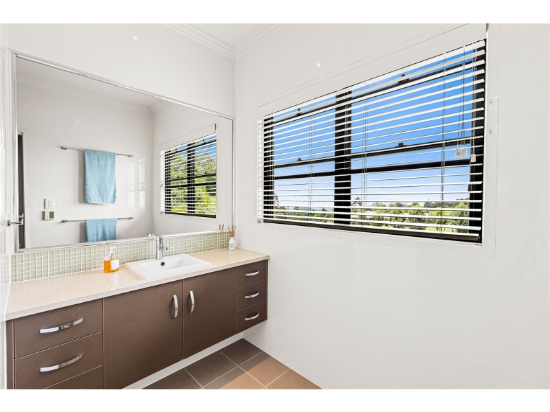 45 Montrose Road, Cabarlah QLD 4352