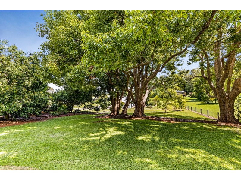 45 Montrose Road, Cabarlah QLD 4352