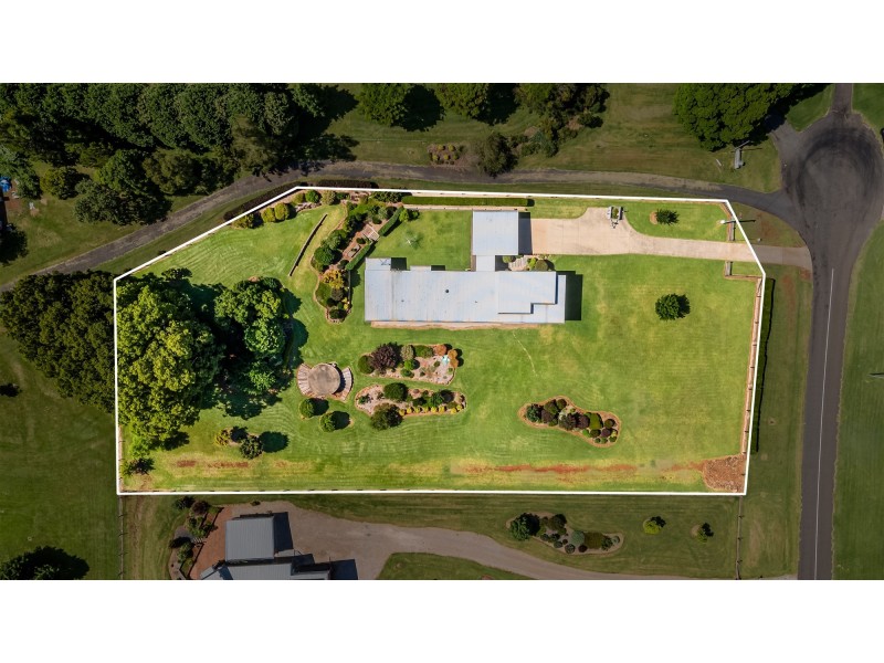 45 Montrose Road, Cabarlah QLD 4352