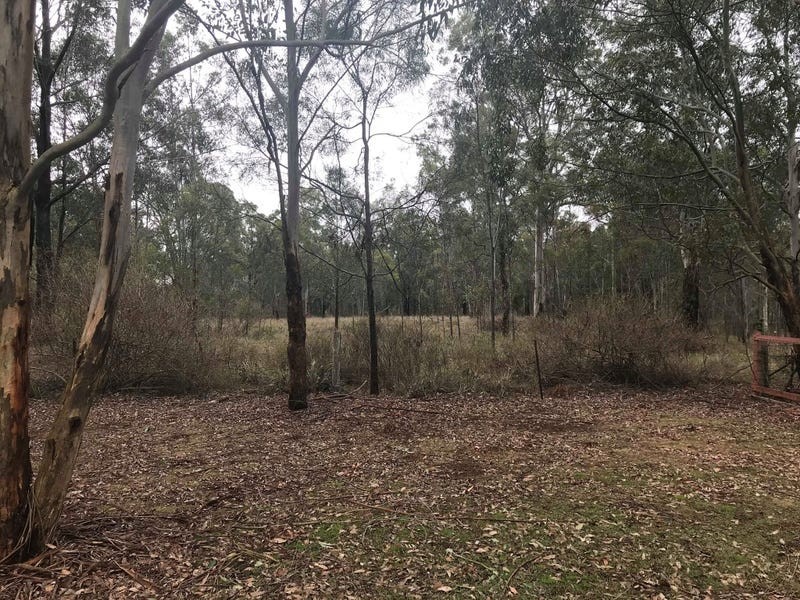 9851 New England Highway, Cabarlah QLD 4352