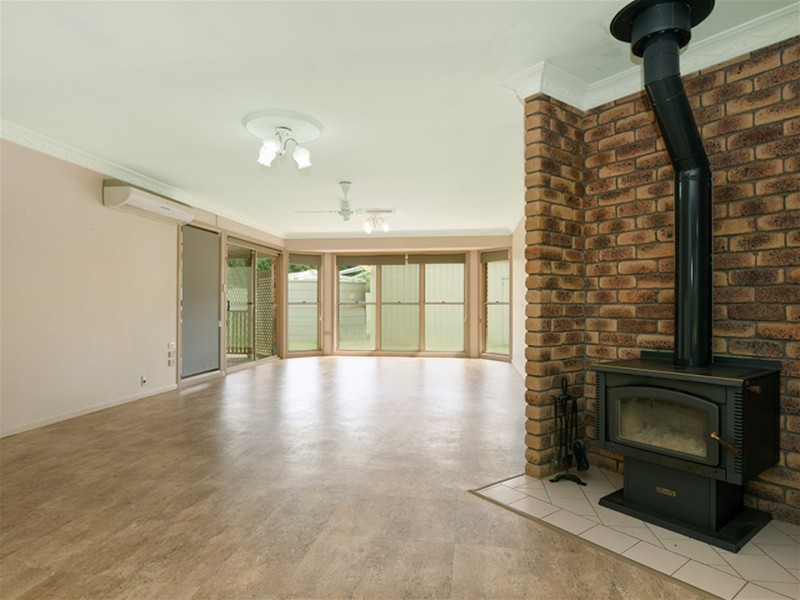35 Highfields Road, Highfields QLD 4352