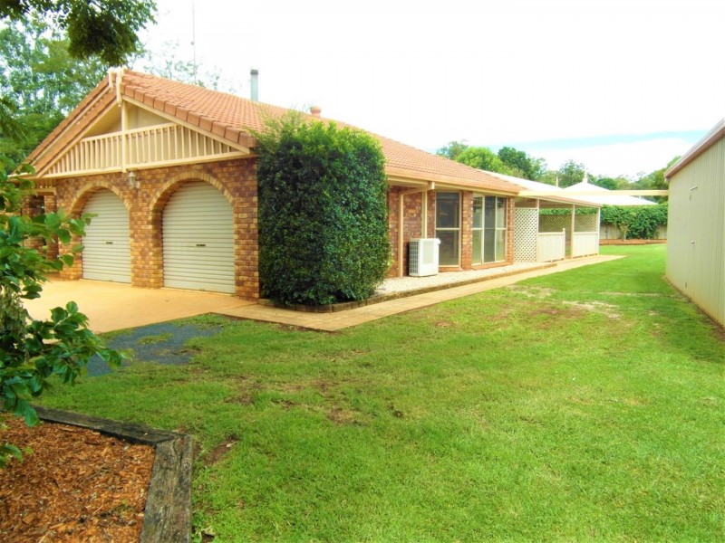 35 Highfields Road, Highfields QLD 4352