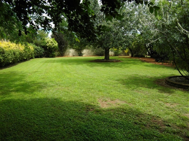 35 Highfields Road, Highfields QLD 4352