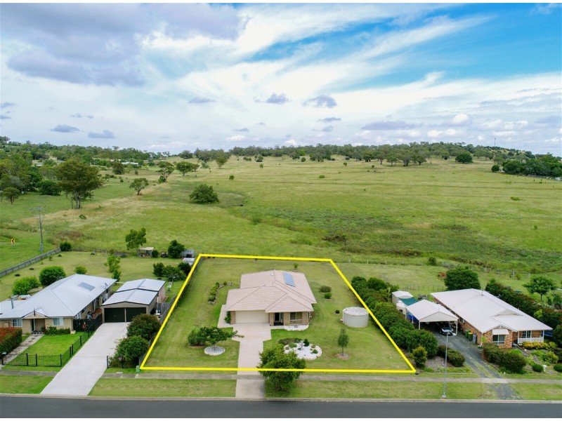 4 Curlew Street, Meringandan West QLD 4352