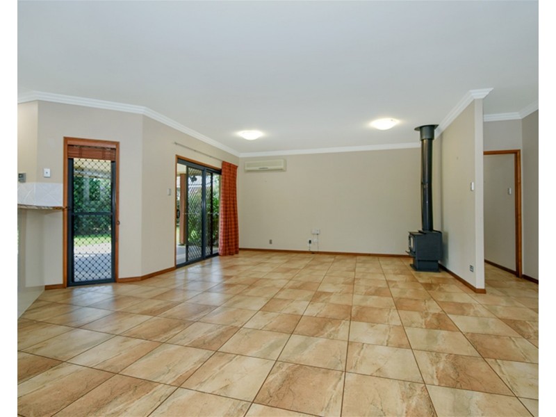 25 Bass Street, Cabarlah QLD 4352