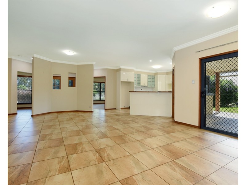 25 Bass Street, Cabarlah QLD 4352