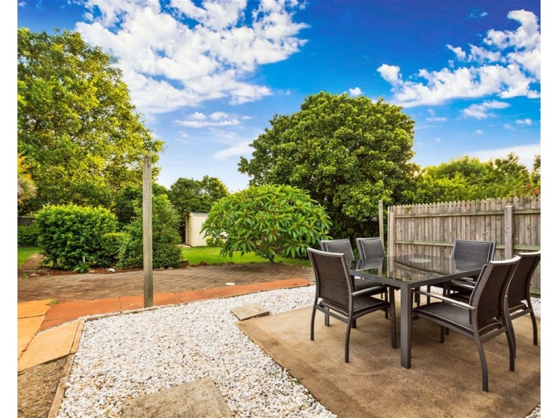 12 Robinson Street, North Toowoomba QLD 4350