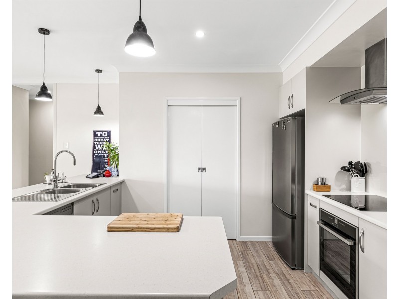 6 Eastwood Place, Highfields QLD 4352