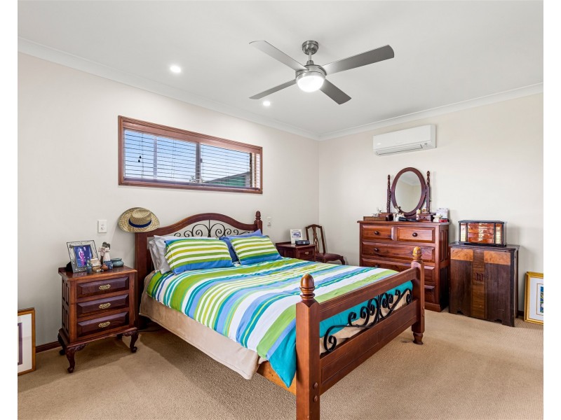 6 Eastwood Place, Highfields QLD 4352