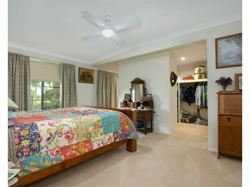 12371 Warrego Highway, Oakey QLD 4401