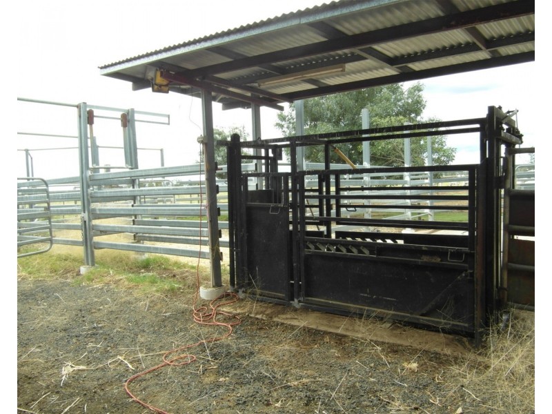 12371 Warrego Highway, Oakey QLD 4401