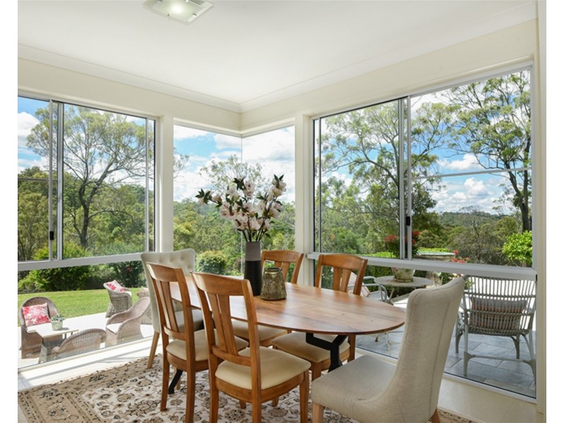 25 Bogong Court, Cabarlah QLD 4352