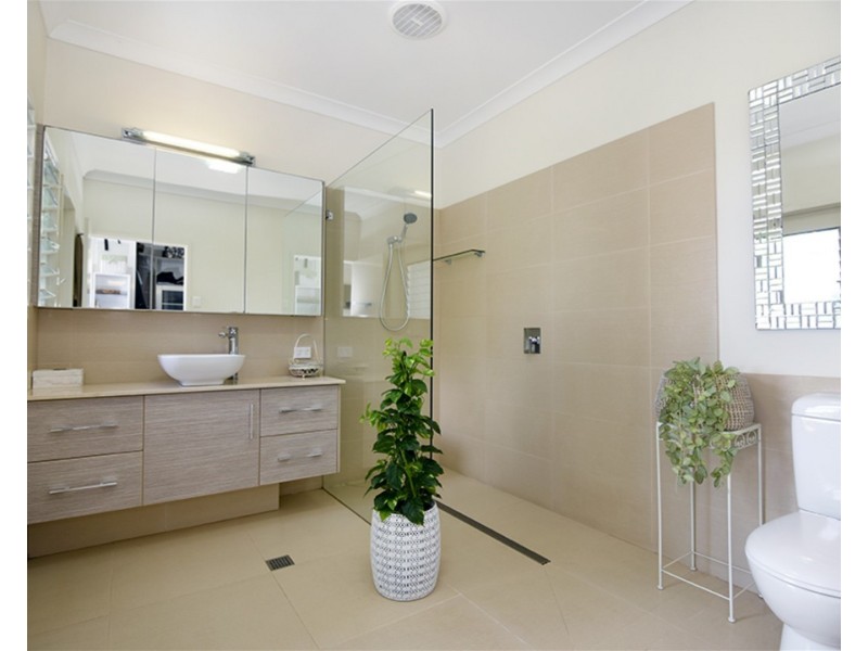 25 Bogong Court, Cabarlah QLD 4352