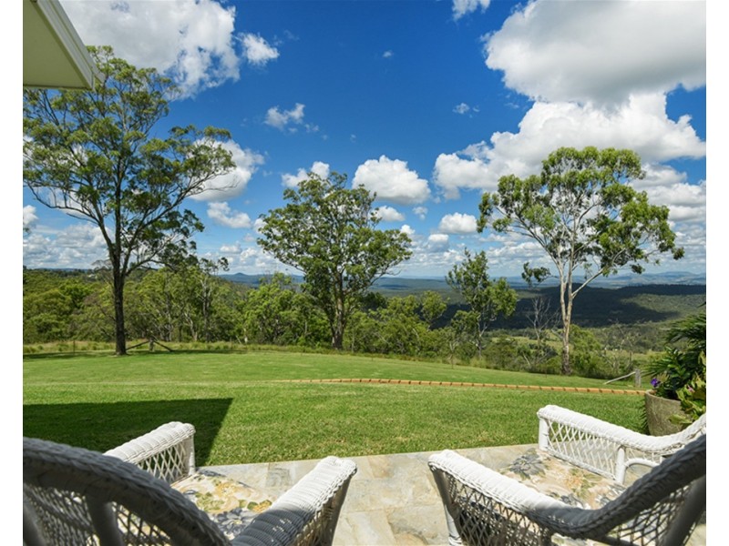 25 Bogong Court, Cabarlah QLD 4352