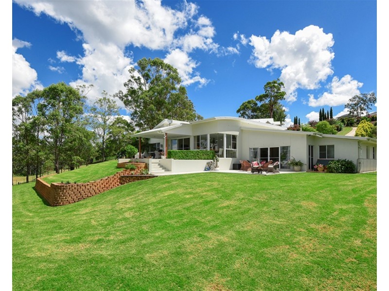 25 Bogong Court, Cabarlah QLD 4352