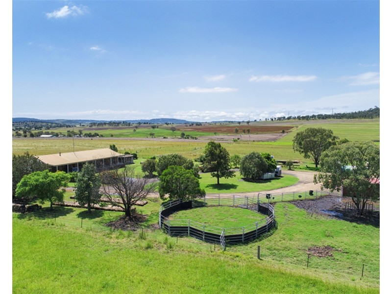 13963 New England Highway, Greenmount East QLD 4359