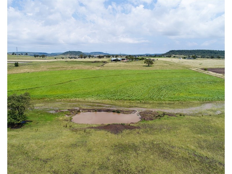 13963 New England Highway, Greenmount East QLD 4359