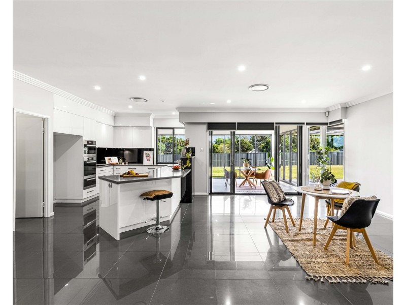 15 Cawdor Road, Highfields QLD 4352